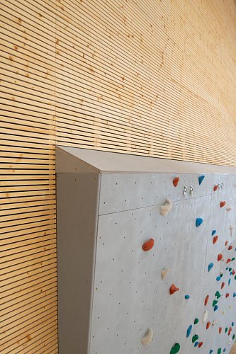 NOVATOP Acoustic panels in a sport hall